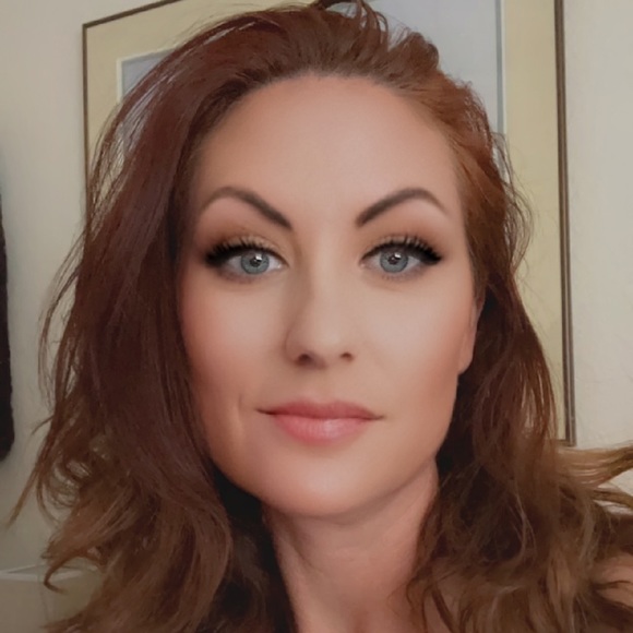 Meet your Posher, Janeen - Picture 1 of 1